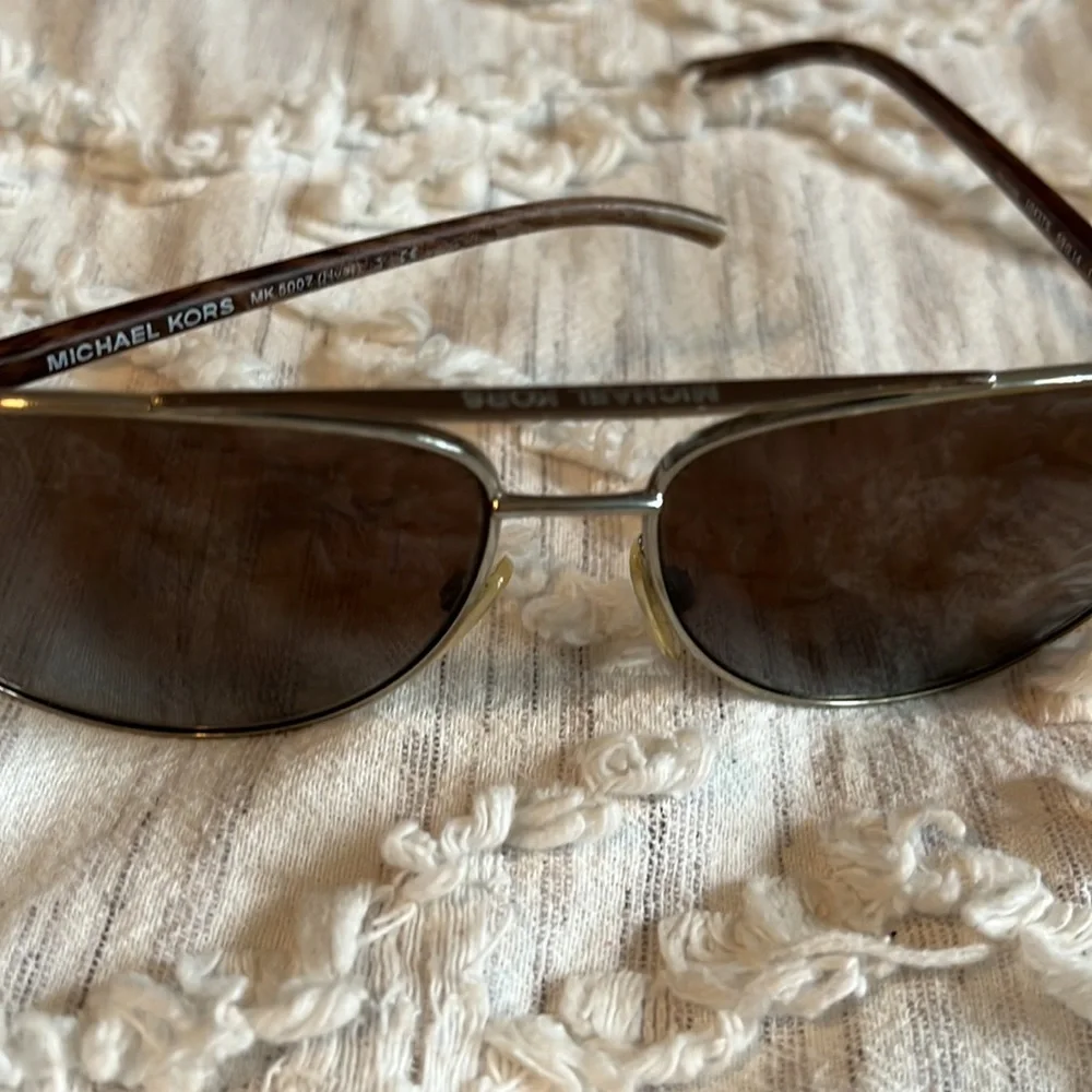 Michael Kors Aviator Sunglasses - See Description - Picture 3 of 5